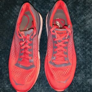 Womens Hoka One One Cavu.